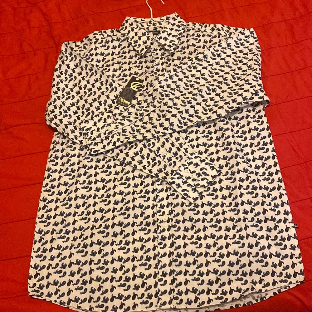 Brand New XXL Men Knockout White Navy Blue Piesley Shirt Fits True To Size